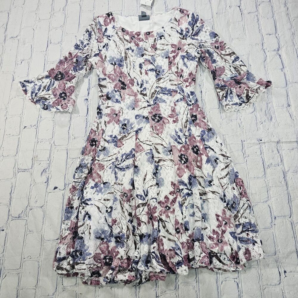 Rabbit Rabbit Rabbit Design WOMENS SZ 8P Bell Sleeve Floral Lace Fit Flare Dress